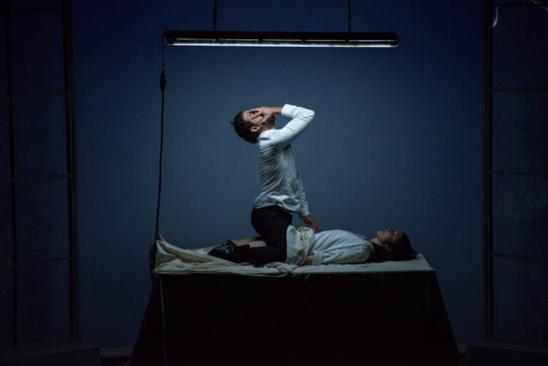 Roméo et Juliette de Shakespeare par la Compagnie Viva, photo de scène