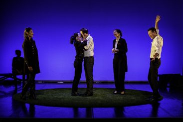 Beaucoup de bruit pour rien de Shakespeare par la Compagnie Viva, photo de scène