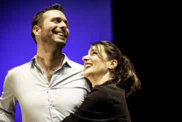 Beaucoup de bruit pour rien de Shakespeare par la Compagnie Viva, photo de scène